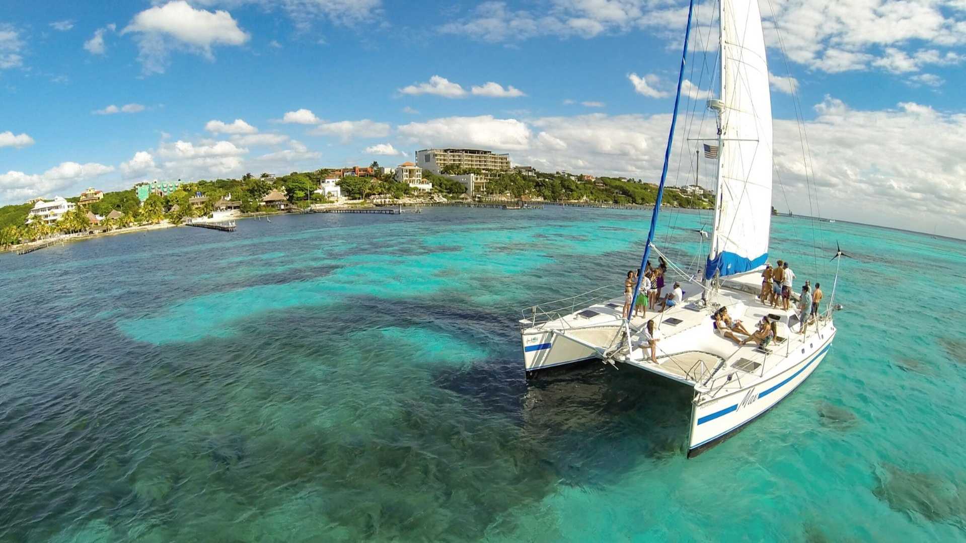 Rent a Private Catamaran Cancun to Isla Mujeres Tour Cancun Sailing